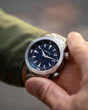 Load image into Gallery viewer, The Vessel Steel - Silver/Navy
