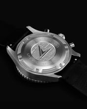 Load image into Gallery viewer, The Outrider - Silver/Scotch
